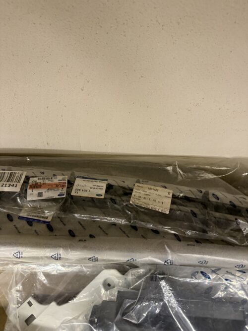 pn-796-1801422-01 Ford Fiesta Izgara Tampon C1BB 17K945 CA5YZ9 | Finish No: 1801422