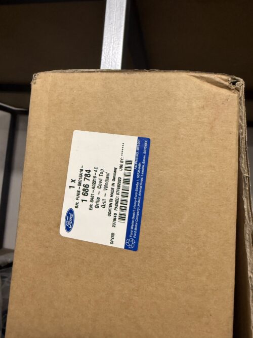 pn-921-1686784-01 Ford Fiesta Ön Cam Altı Izgara 8A61 A02216 AE | Finish No: 1686784