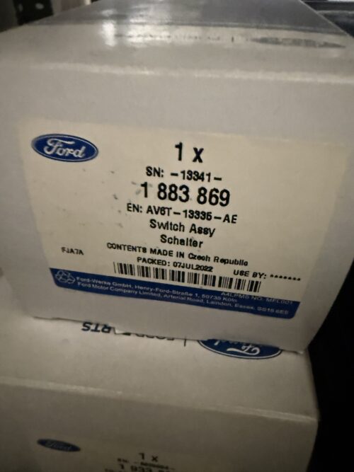 ANAHTAR KOMPLE AV6T 13335 AE | Finish No: 1883869