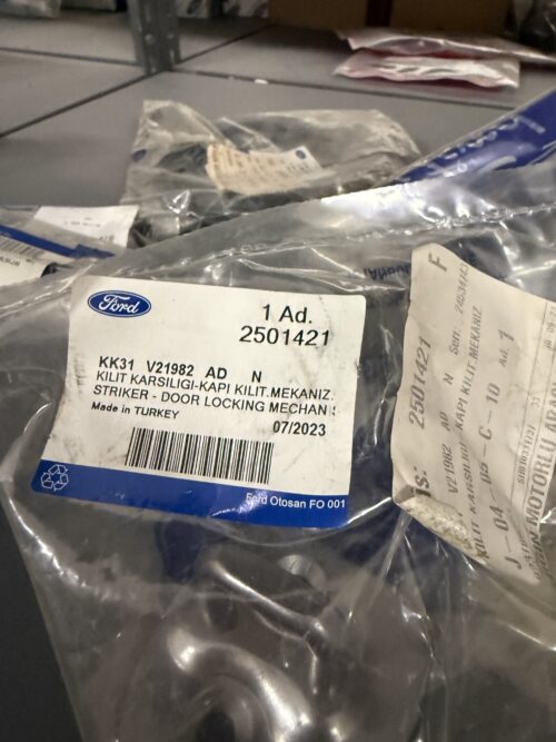 pn-new-2501421-01 KILIT KARSILIGI-KAPI KILIT.MEKANIZ. KK31 V21982 AD | Finish No: 2501421